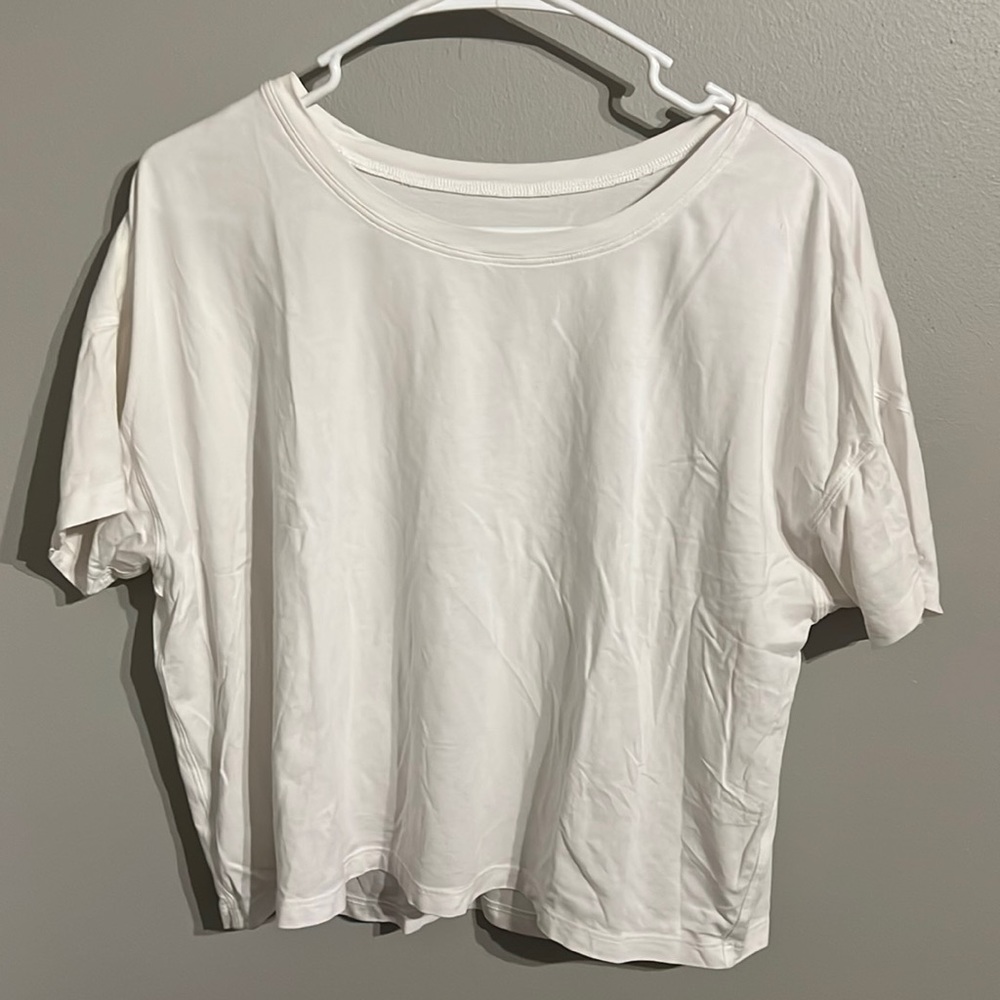 White Lululemon crop top